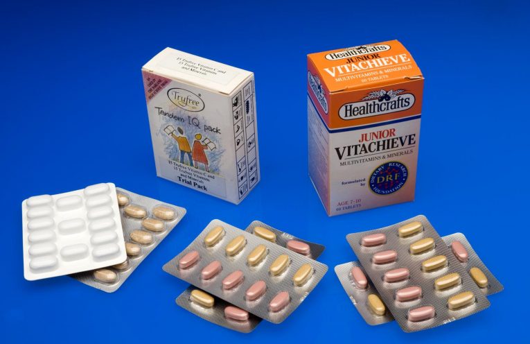 Trial pack of 'Tandem IQ' multivitamins, London, 1989-1991 (multivitamin)